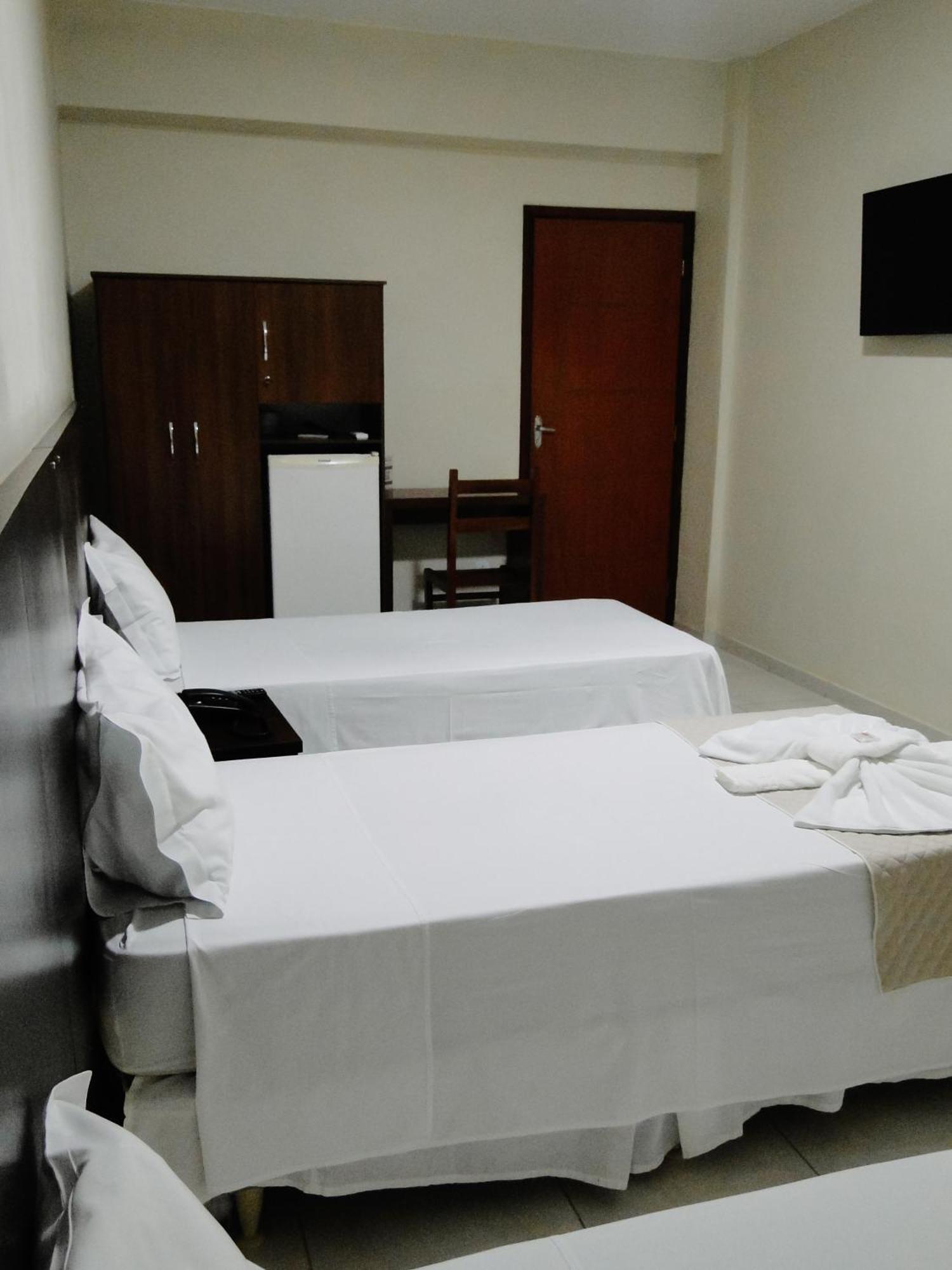 Hotel Albinos Itaperuna Extérieur photo