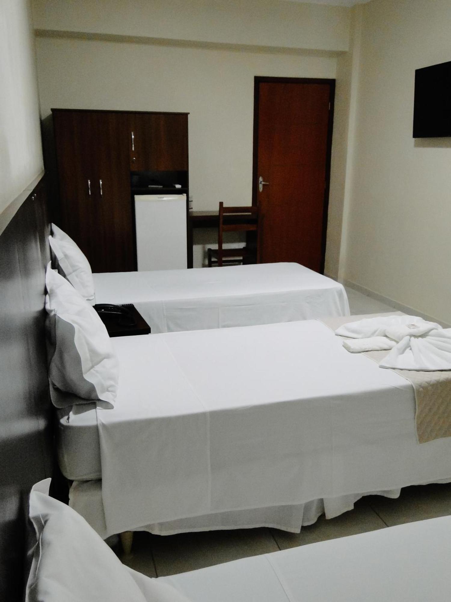Hotel Albinos Itaperuna Extérieur photo